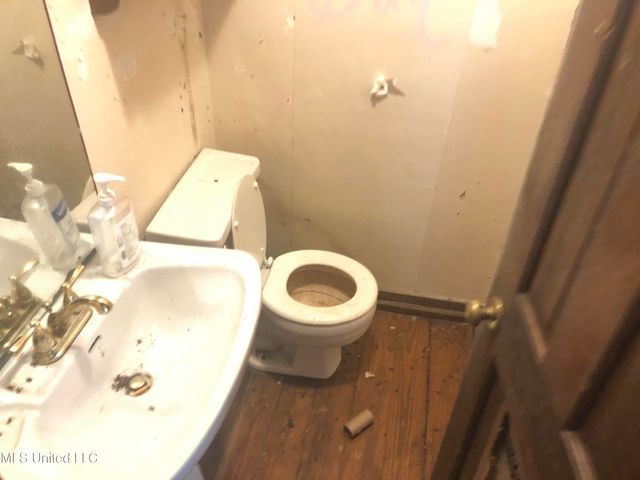 4080 Lake Road, Jackson, MS 39212