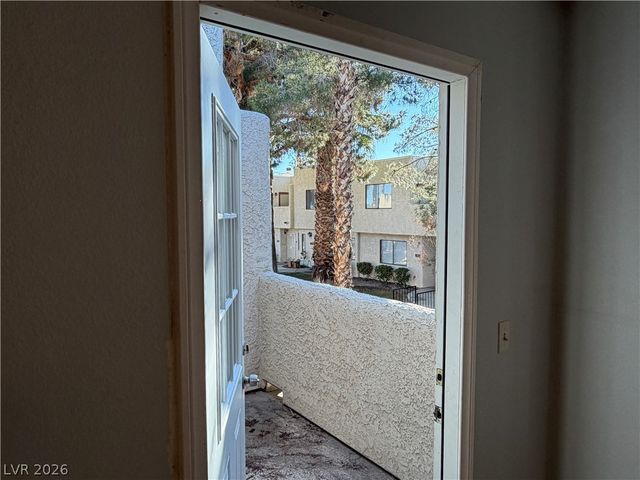 2679 Jacyra Avenue, Las Vegas, NV 89121