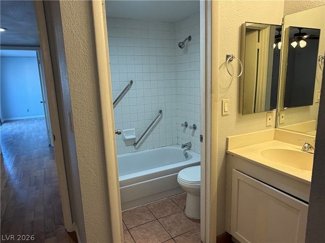 2679 Jacyra Avenue, Las Vegas, NV 89121