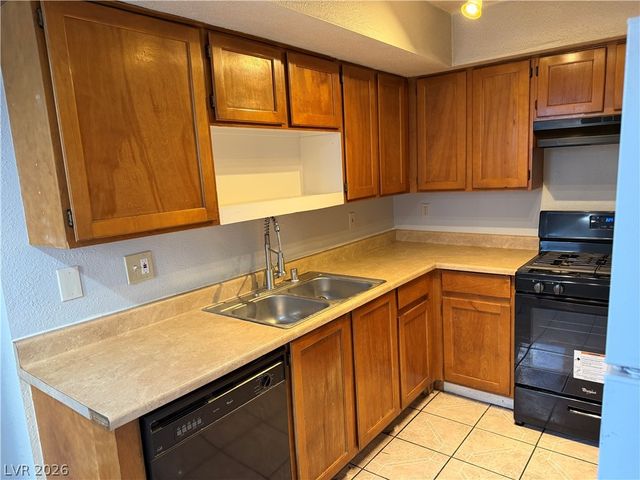 2679 Jacyra Avenue, Las Vegas, NV 89121