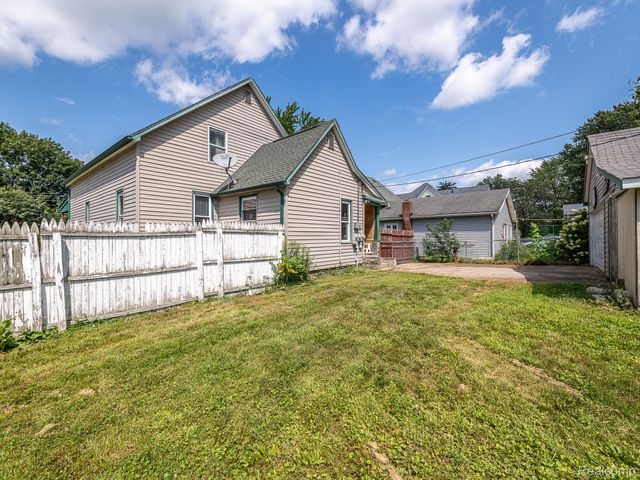 349 Monroe Street, Carleton Village, MI 48117