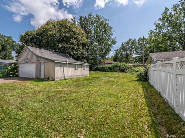 349 Monroe Street, Carleton Village, MI 48117