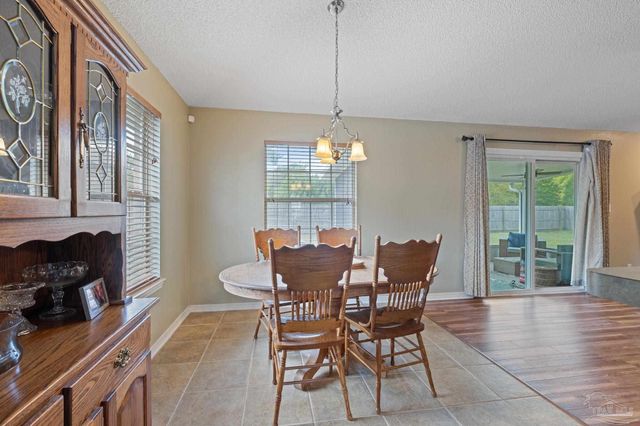 4795 Timber Ridge Dr, Pace, FL 32571