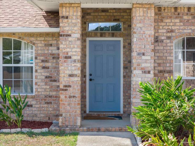 4795 Timber Ridge Dr, Pace, FL 32571