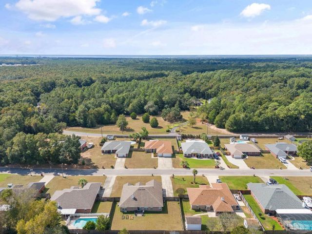 4795 Timber Ridge Dr, Pace, FL 32571