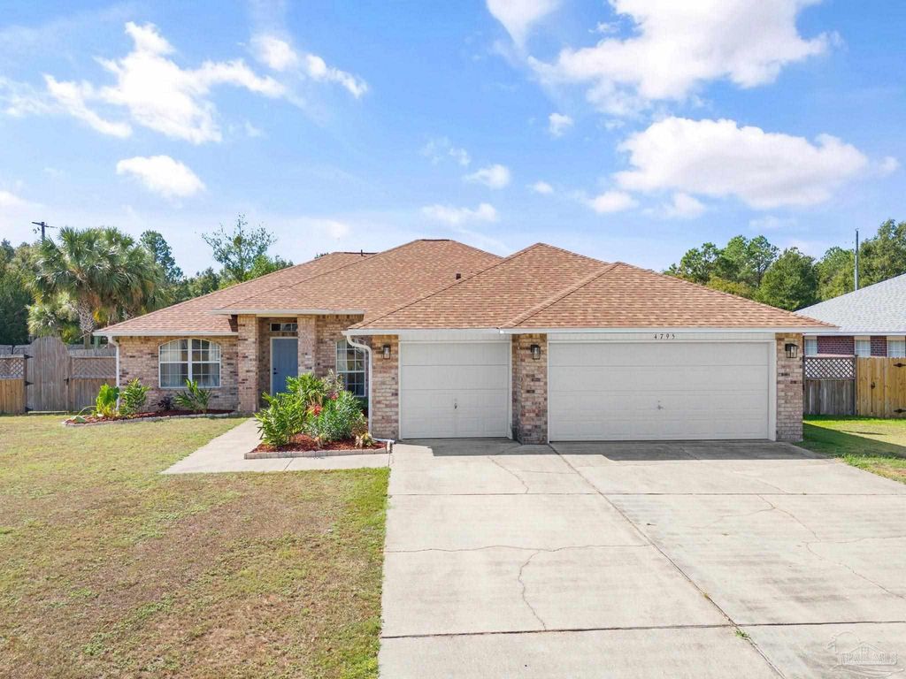 4795 Timber Ridge Dr, Pace, FL 32571