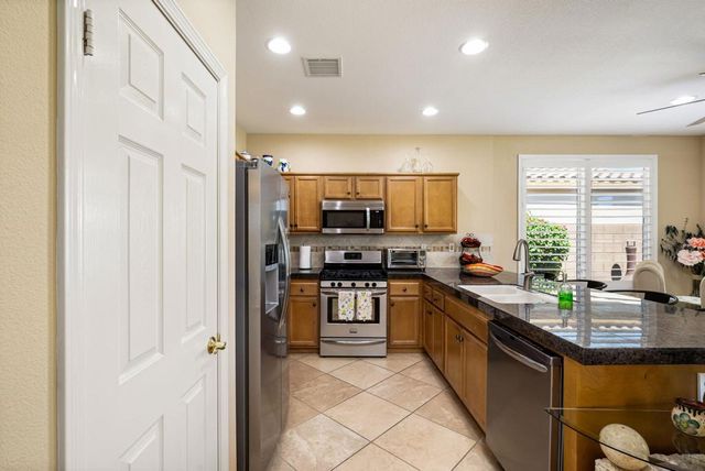 60268 Sweetshade Lane, La Quinta, CA 92253