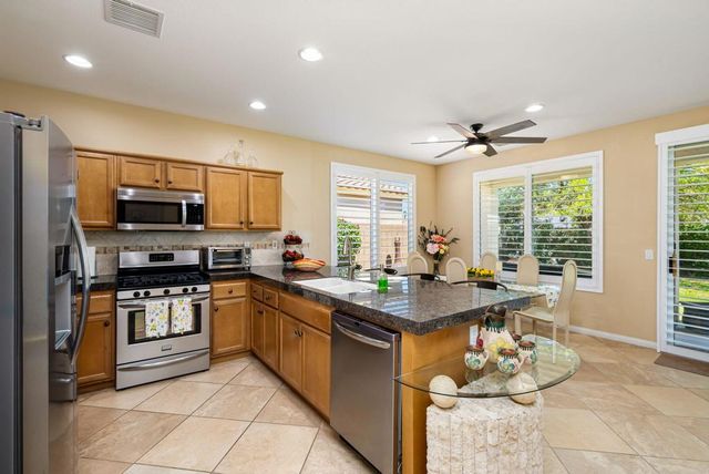 60268 Sweetshade Lane, La Quinta, CA 92253