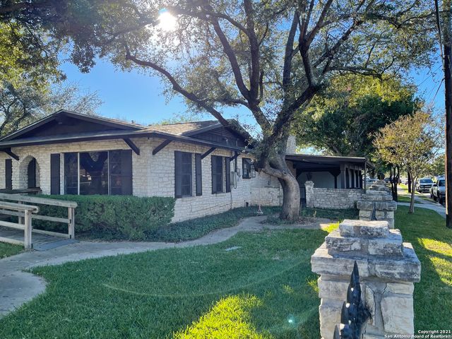 315 HILLCREST DR, San Antonio, TX 78228