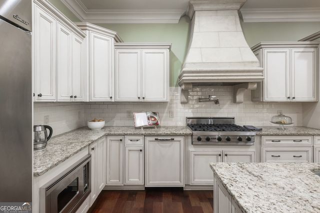 3282 Pinestream Road NW, Atlanta, GA 30327