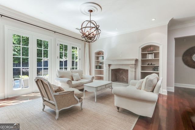 3282 Pinestream Road NW, Atlanta, GA 30327