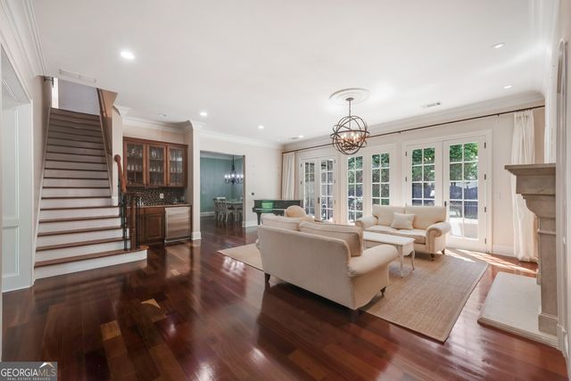 3282 Pinestream Road NW, Atlanta, GA 30327
