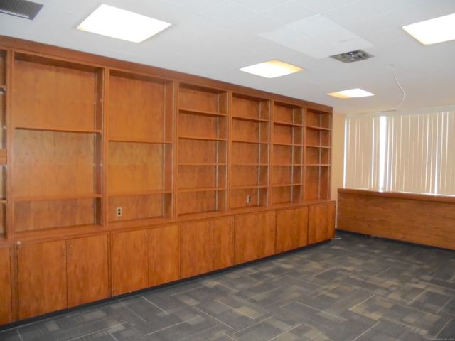 1137 Main Street, East Hartford, CT 06108