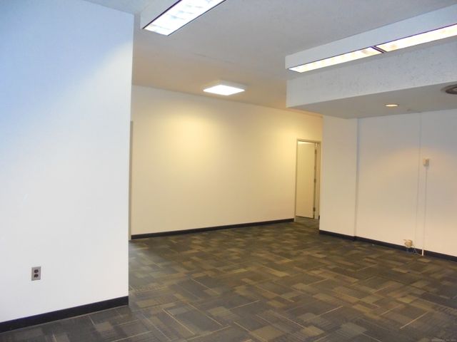 1137 Main Street, East Hartford, CT 06108