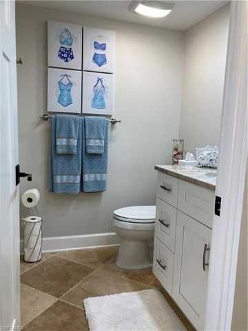 1910 Gulf Shore BLVD N # 112, Naples, FL 34102