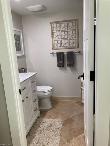 1910 Gulf Shore BLVD N # 112, Naples, FL 34102