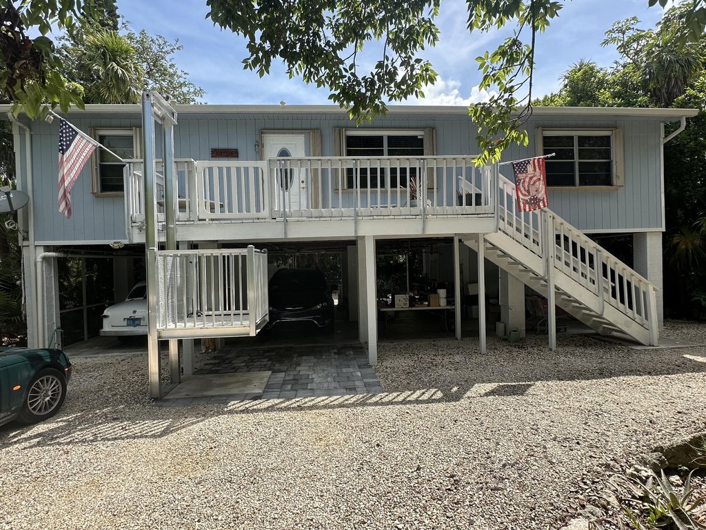 22 Stirrup Key Road, Marathon, FL 33050