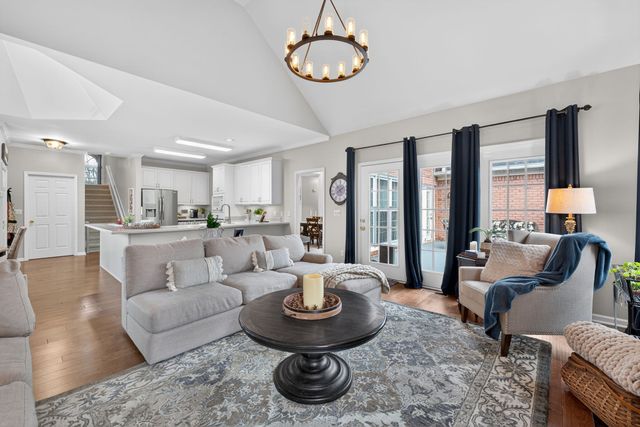 507 Kings Ridge Dr, Murfreesboro, TN 37129