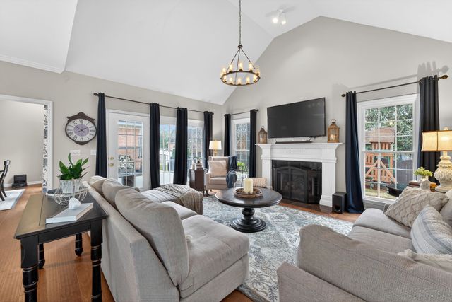 507 Kings Ridge Dr, Murfreesboro, TN 37129