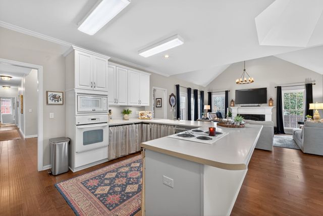 507 Kings Ridge Dr, Murfreesboro, TN 37129