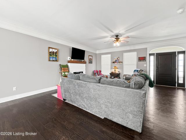 141 S River Crest, Mt Washington, KY 40047