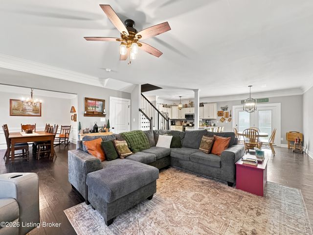 141 S River Crest, Mt Washington, KY 40047