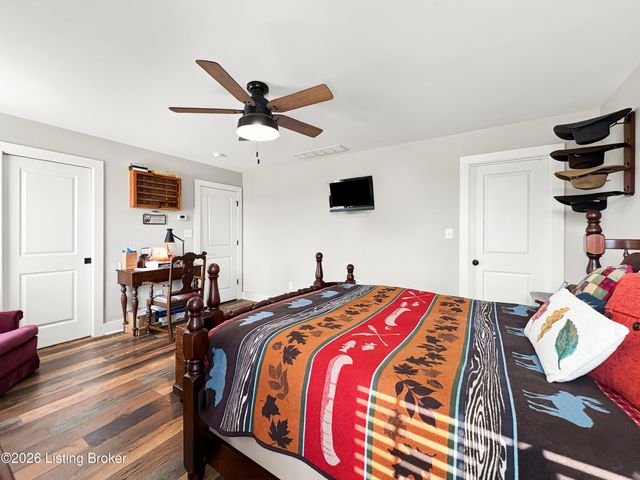 141 S River Crest, Mt Washington, KY 40047