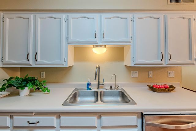 5408 Kettle Road NW, Albuquerque, NM 87120