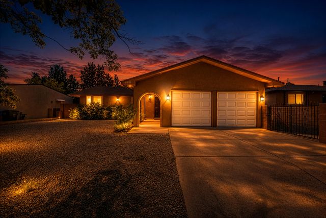5408 Kettle Road NW, Albuquerque, NM 87120