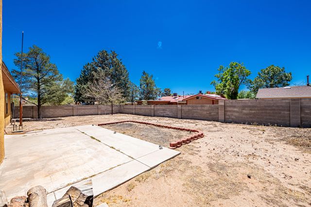 5408 Kettle Road NW, Albuquerque, NM 87120