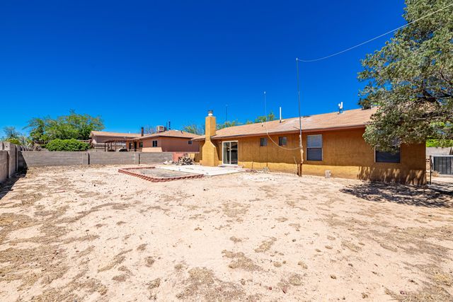 5408 Kettle Road NW, Albuquerque, NM 87120
