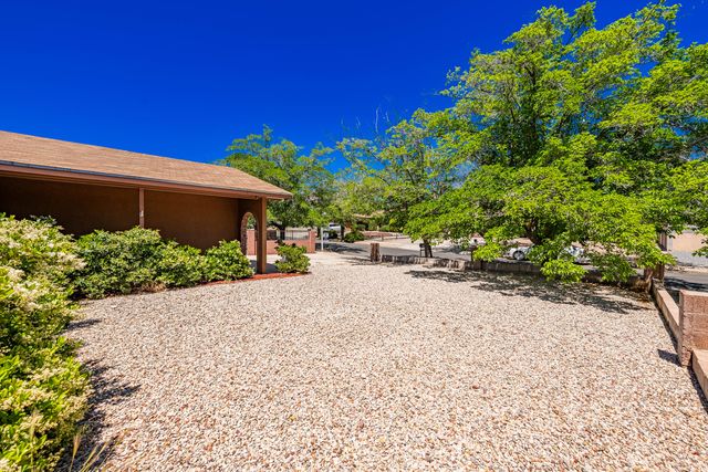 5408 Kettle Road NW, Albuquerque, NM 87120