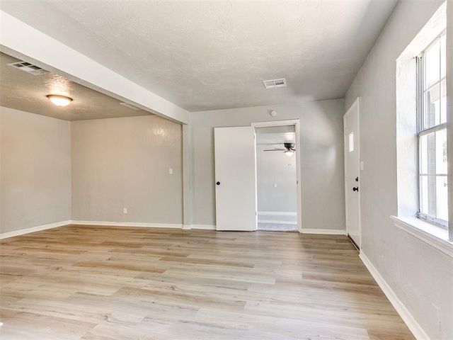 3220 NE 14th Place, Oklahoma City, OK 73117