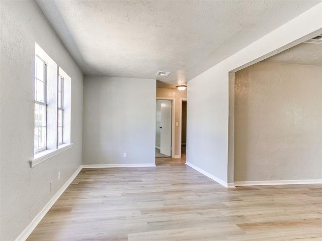 3220 NE 14th Place, Oklahoma City, OK 73117