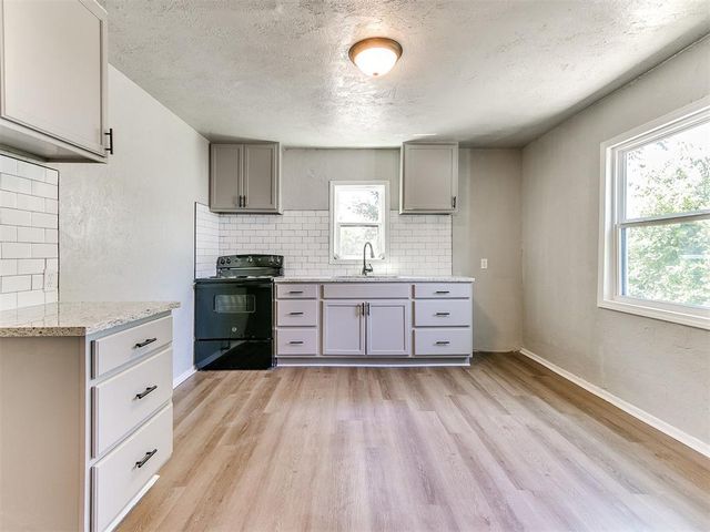 3220 NE 14th Place, Oklahoma City, OK 73117