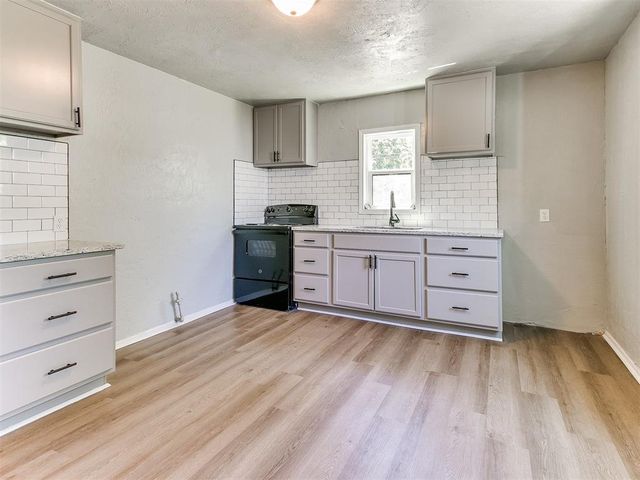 3220 NE 14th Place, Oklahoma City, OK 73117
