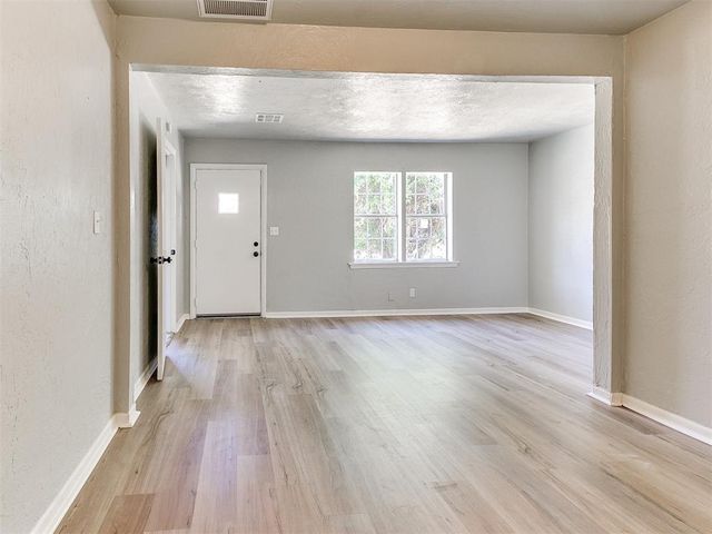 3220 NE 14th Place, Oklahoma City, OK 73117