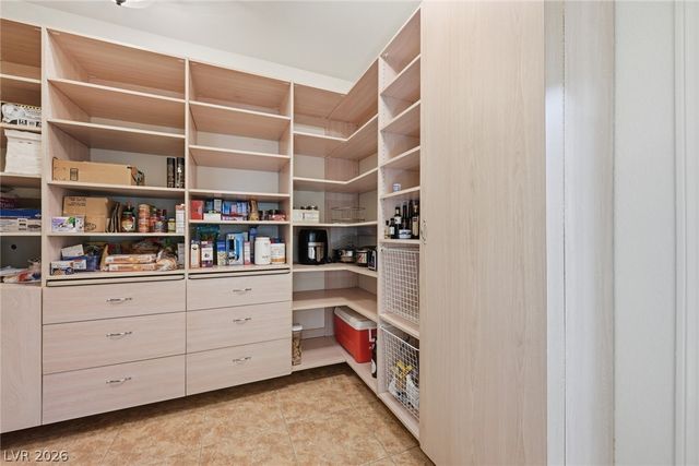 2212 Chatsworth Court, Henderson, NV 89074