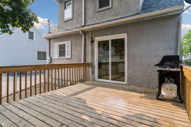 2007 Reaney Avenue E, Saint Paul, MN 55119