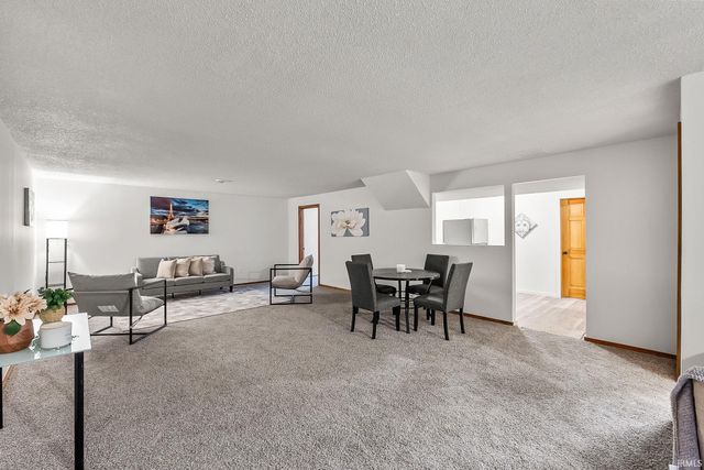 3012 Peppertree Trail, Fort Wayne, IN 46808
