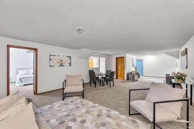 3012 Peppertree Trail, Fort Wayne, IN 46808
