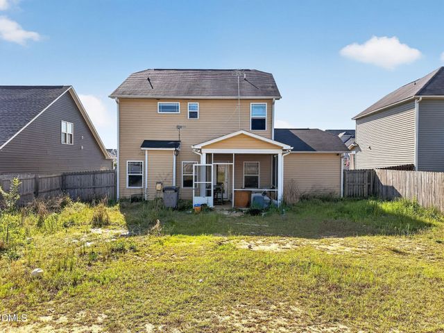 5216 Debut Avenue, Hope Mills, NC 28348