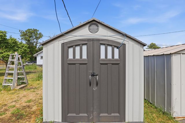 2422 W Sinto Ave, Spokane, WA 99201