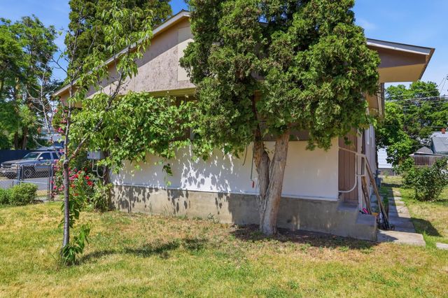 2422 W Sinto Ave, Spokane, WA 99201