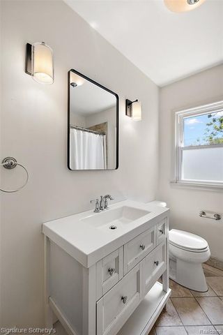 2381 Princeton Road, Berkley, MI 48072