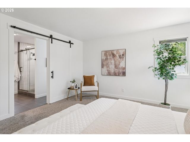 14410 Ne SACRAMENTO St, Portland, OR 97230