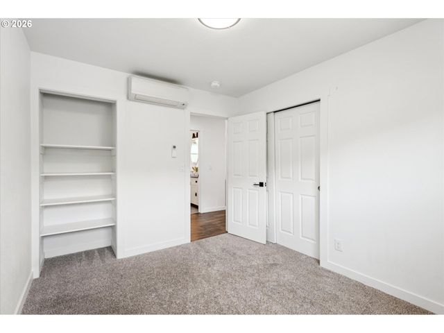 14410 Ne SACRAMENTO St, Portland, OR 97230