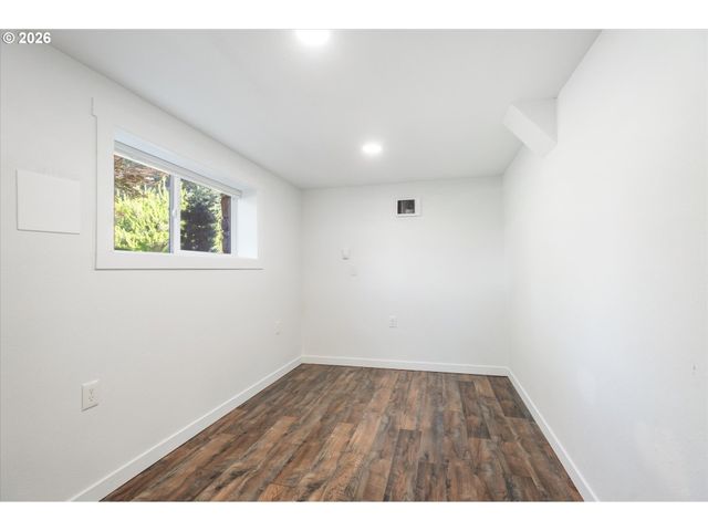 14410 Ne SACRAMENTO St, Portland, OR 97230
