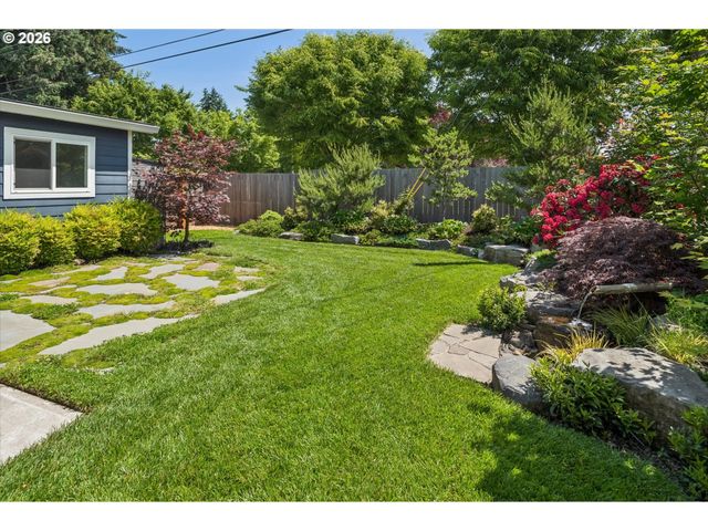 14410 Ne SACRAMENTO St, Portland, OR 97230