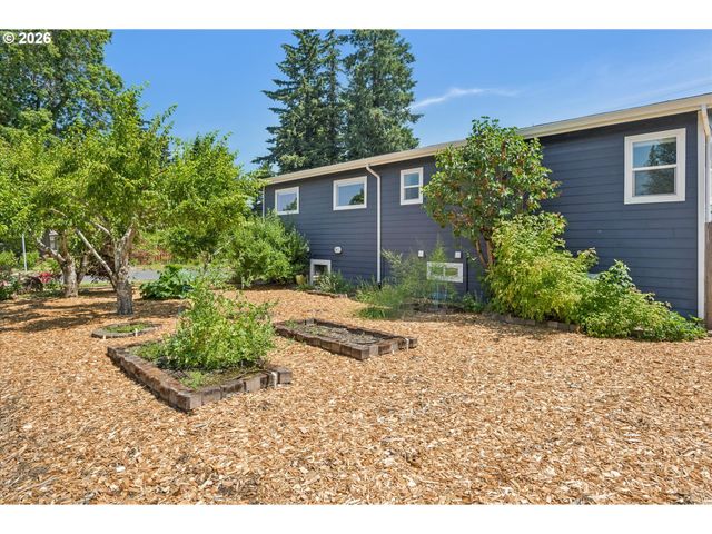 14410 Ne SACRAMENTO St, Portland, OR 97230